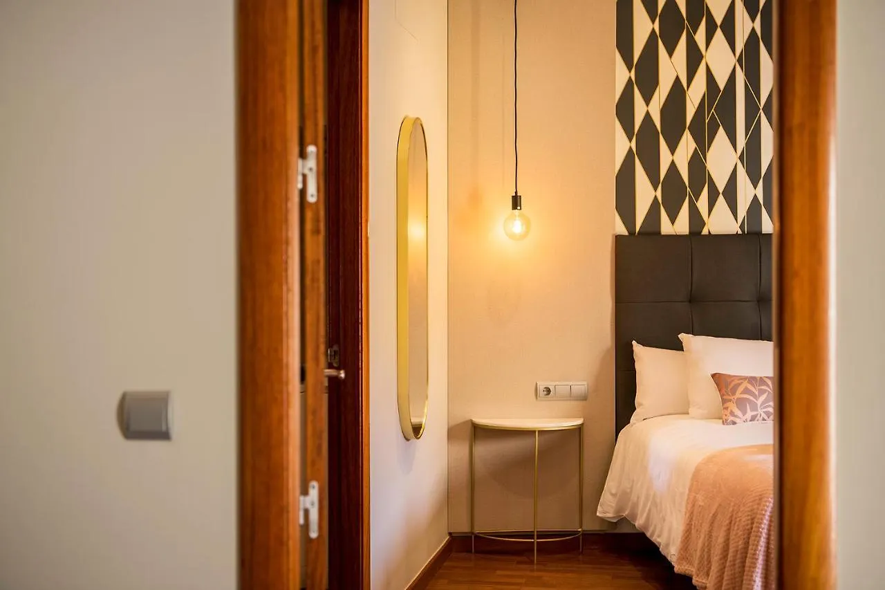Up Rooms Banyoles