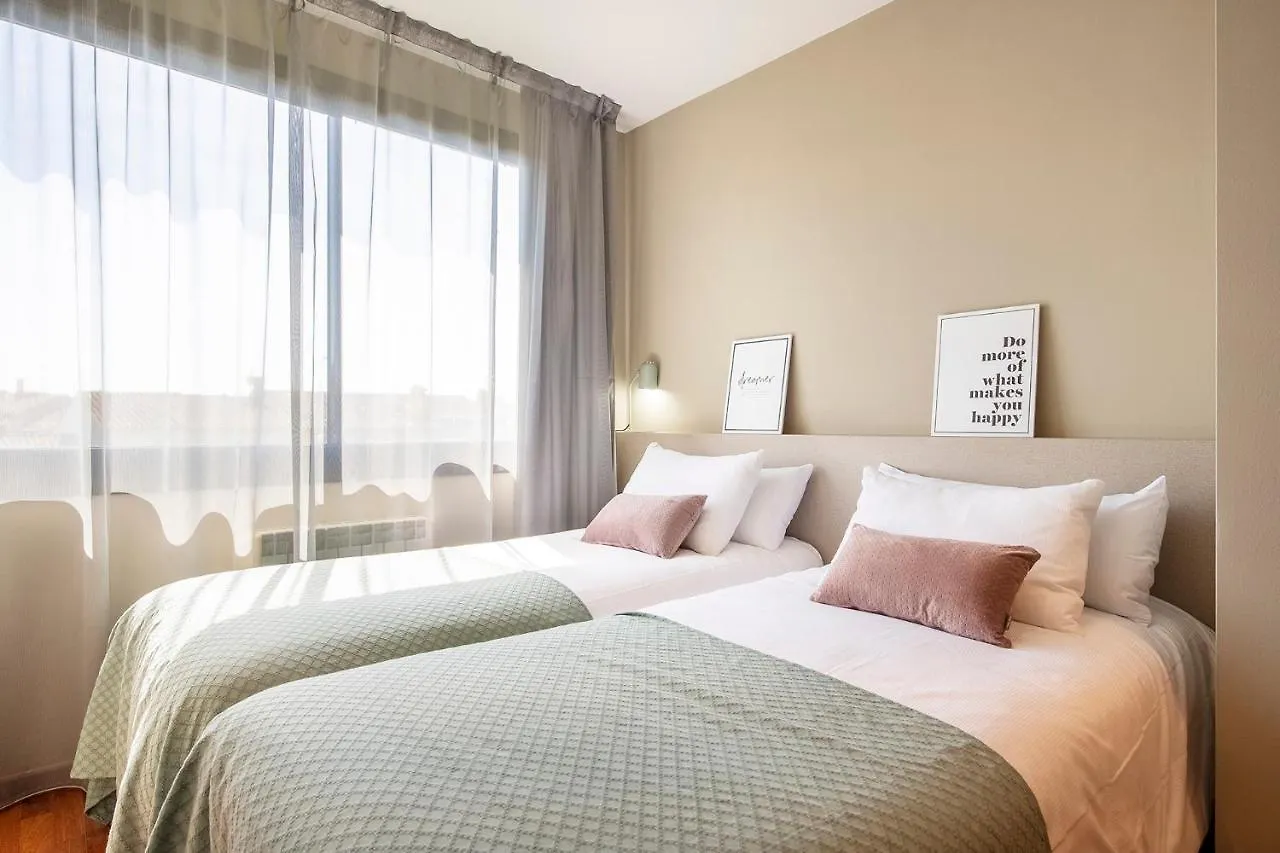Apartment Up Rooms Banyoles