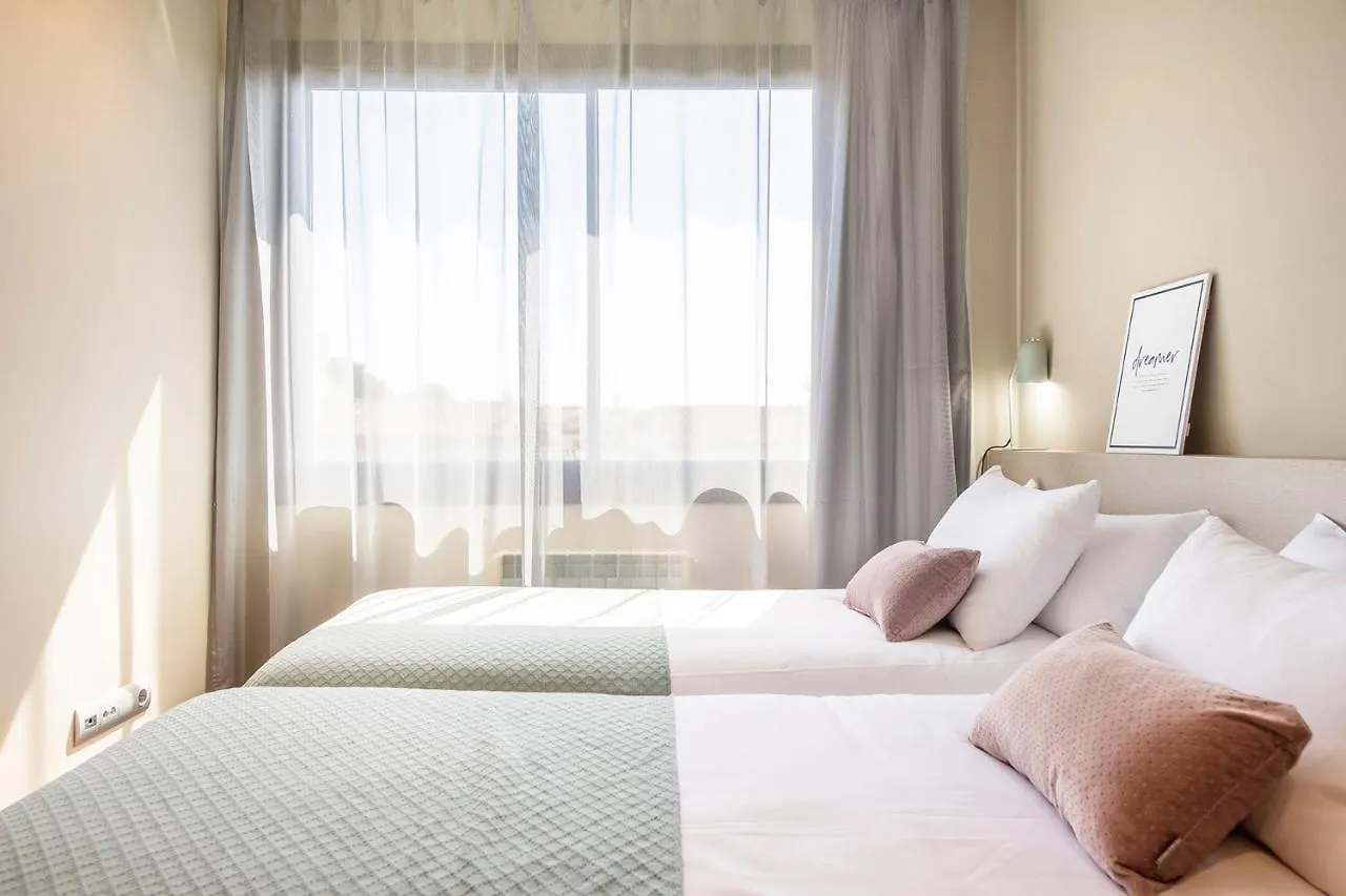Up Rooms Banyoles Spain