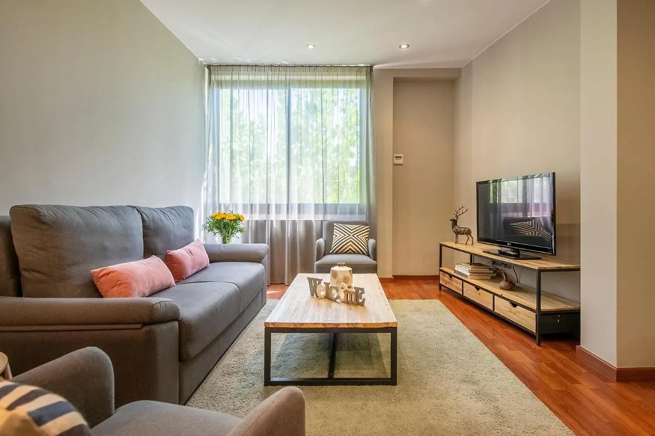 Up Rooms Banyoles Apartment