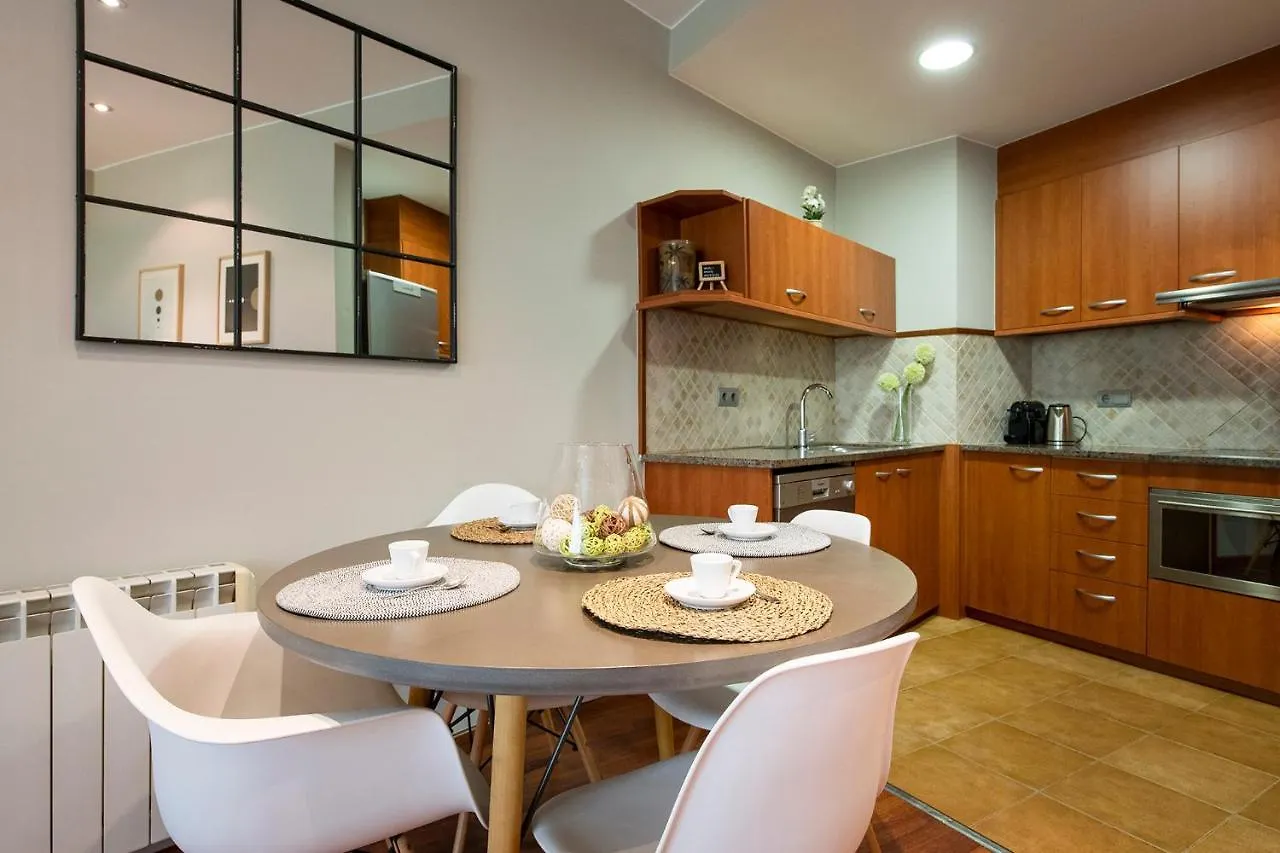 Up Rooms Banyoles